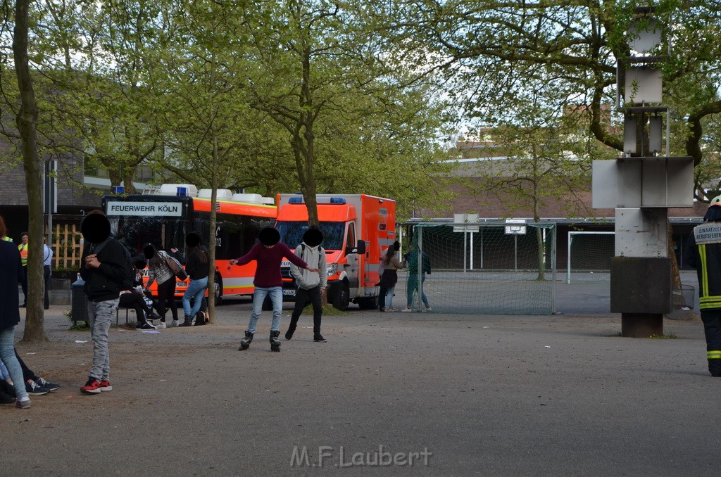 Geruch in Schule Koeln Brueck Helene Weber Platz P42.JPG - Miklos Laubert